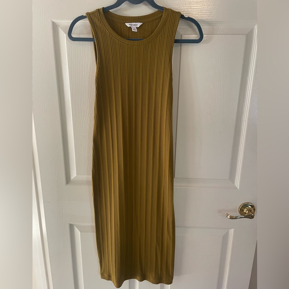 Nine West Sleeveless Mustard Midi Dress